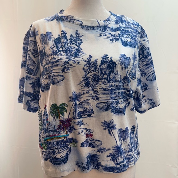 Robert Graham Tops - Robert Graham Blue and White Graphic Short Sleeve Shirt Top M NWTS